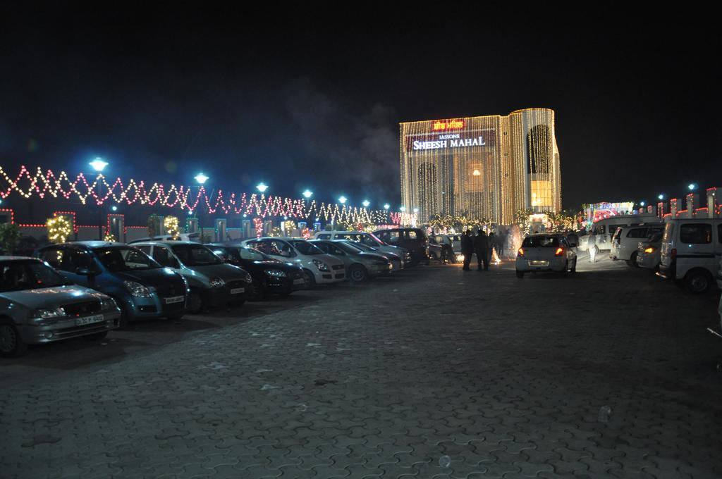 Jassons Sheesh Mahal Hotel Murthal Eksteriør billede