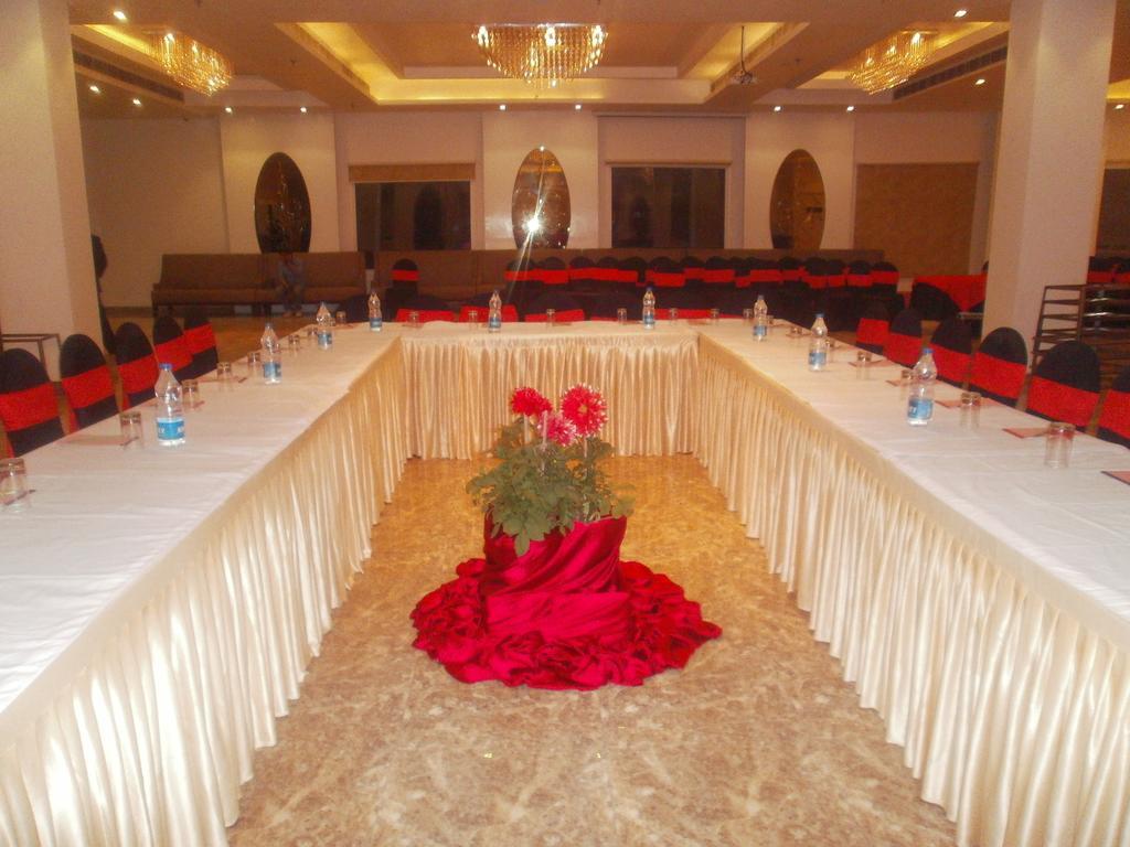 Jassons Sheesh Mahal Hotel Murthal Eksteriør billede